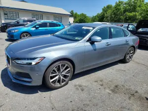 Volvo S90 2.0L 4 2018