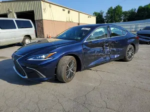 Lexus ES 3.5L 6 2025
