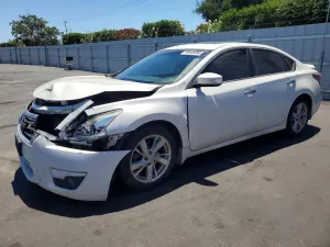 Nissan Altima 2.5L 4 2015