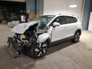 Volkswagen Taos 1.5L 4 2024