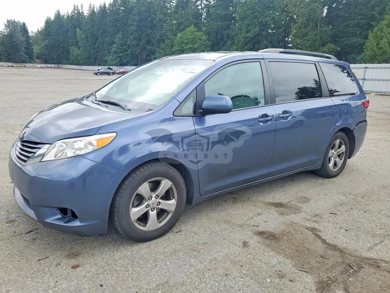 Toyota Sienna 3.5L 6 2015