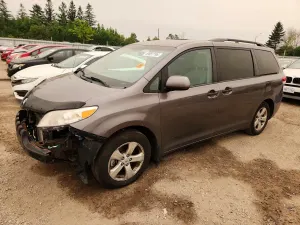 Toyota Sienna 3.5L 6 2012