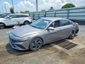 Hyundai Elantra 2.0L 4 2024