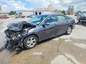 Hyundai Elantra 2.0L 4 2021