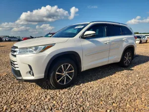 Toyota Highlander 3.5L 6 2017