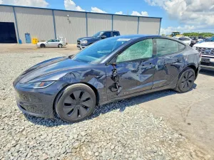 Tesla Model 3 2025