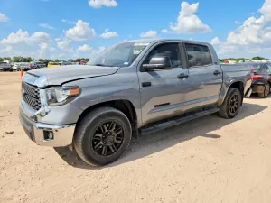 Toyota Tundra 5.7L 8 2021