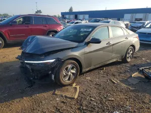 Hyundai Elantra 2.0L 4 2026