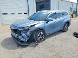 Toyota Highlander 3.5L 6 2021