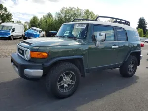 Toyota FJ Cruiser 4.0L 6 2010