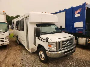 Ford Econoline 6.8L 10 2018