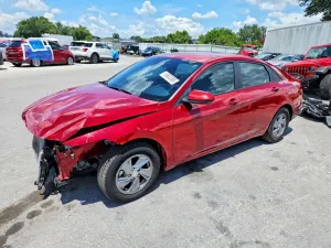Hyundai Elantra 2.0L 4 2024