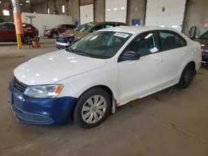 Volkswagen Jetta 2.0L 4 2012