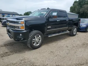 Chevrolet Silverado 1500 K2500 HIGH COUNTRY 6.6L 8 2015