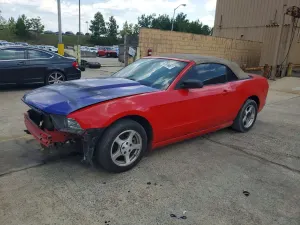 Ford Mustang 3.7L 6 2014