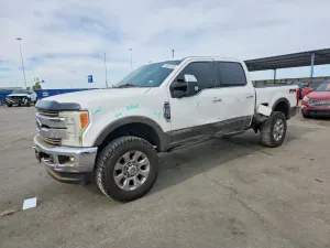 Ford F-250 6.7L 8 2017