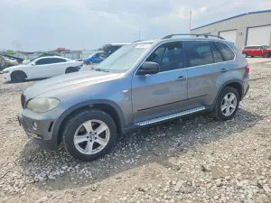 BMW X5 4.8L 8 2008