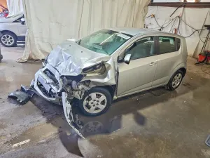 Chevrolet Aveo (Sonic) 1.8L 4 2014