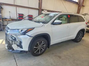 Toyota Highlander 3.5L 6 2018