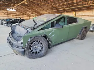 Tesla Cybertruck 2025