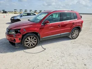 Volkswagen Tiguan 2.0L 4 2013