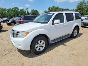 Nissan Pathfinder 4.0L 6 2012