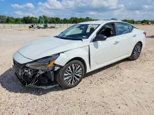 Nissan Altima 2.5L 4 2025