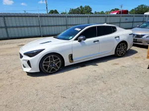 Kia Stinger 3.3L 6 2023