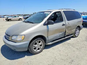 Toyota Sienna 3.0L 6 2000