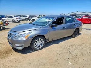 Nissan Altima 2.5L 4 2015