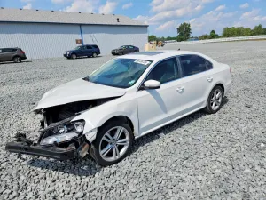 Volkswagen Passat 1.8L 4 2014