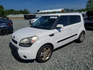 Kia Soul 2.0L 4 2011
