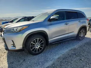 Toyota Highlander 3.5L 6 2018