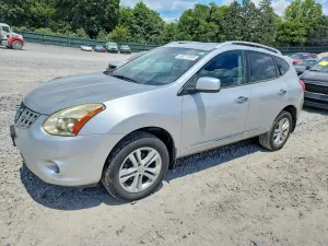 Nissan Rogue 2.5L 4 2012
