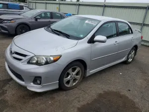 Toyota Corolla 1.8L 4 2012