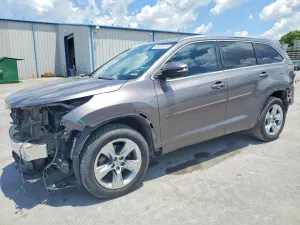 Toyota Highlander 3.5L 6 2014