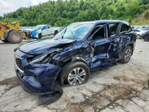 Toyota Highlander 3.5L 6 2022