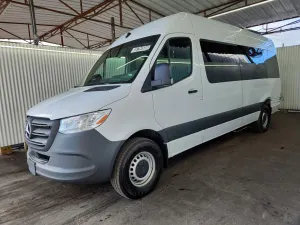 Mercedes-Benz Sprinter 2.0L 4 2025