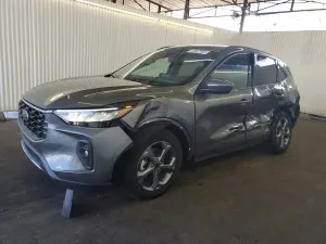Ford Escape 2.0L 4 2025