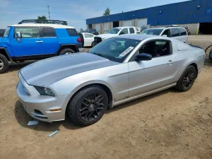 Ford Mustang 3.7L 6 2014