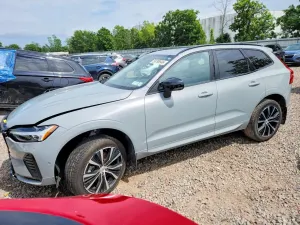 Volvo XC60 2.0L 4 2025