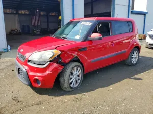 Kia Soul 2.0L 4 2013