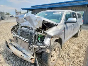 Toyota Tundra 5.7L 8 2012