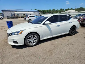 Nissan Altima 2.5L 4 2021