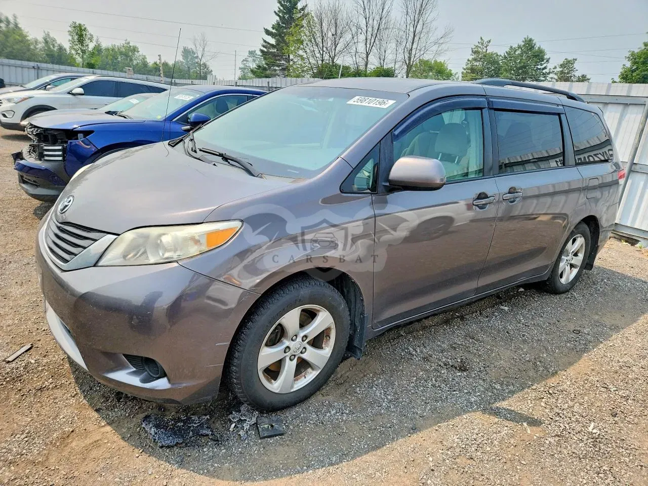 Toyota Sienna 2.7L 4 2011