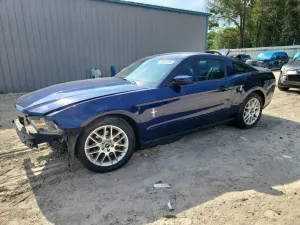 Ford Mustang 3.7L 6 2012