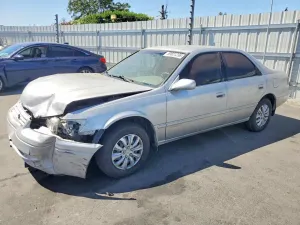 Toyota Camry 2.2L 4 1999