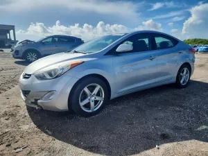 Hyundai Elantra 1.8L 4 2013