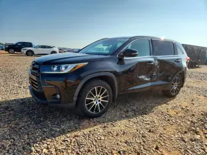Toyota Highlander 3.5L 6 2017