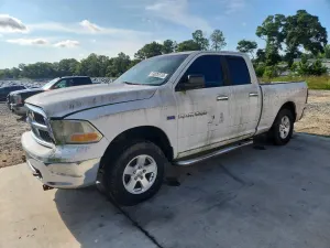 Dodge RAM 5.7L 8 2011